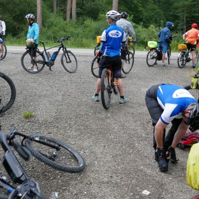105_1 Jetzt kam der Regenschutz zum Einsatz